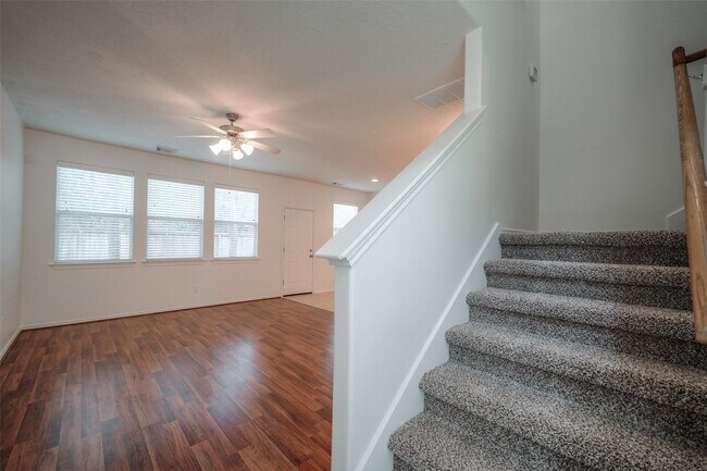 Photo - 146 Silver Penny Dr