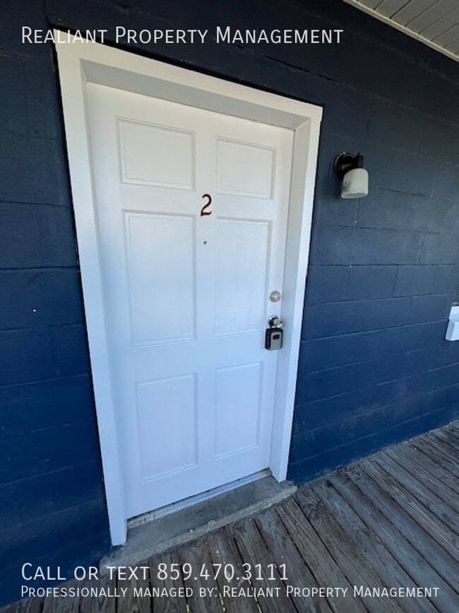 Building Photo - 500 Ohio St Unit 2