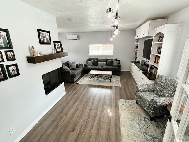 1159 N 250 E Unit A