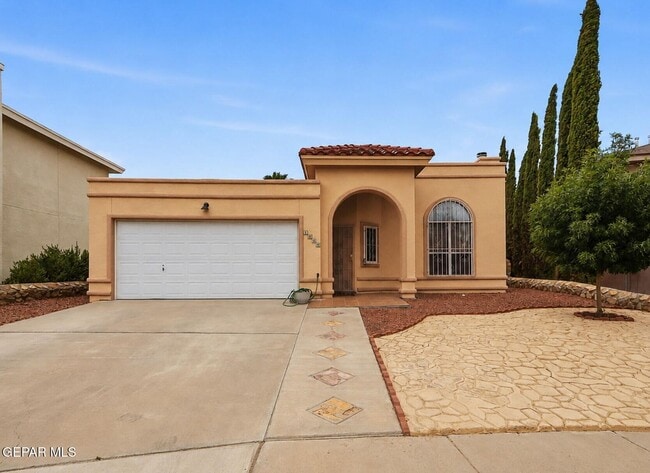 Building Photo - 1308 Rose Bud Ln