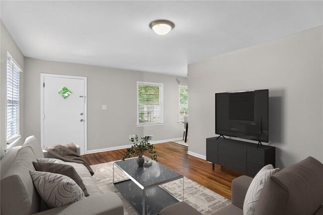 Photo - 3086 Caldwell Rd NE