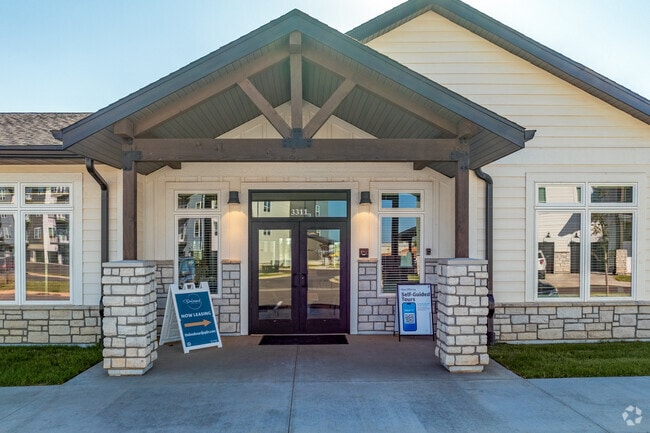 Photo - The Boulevard