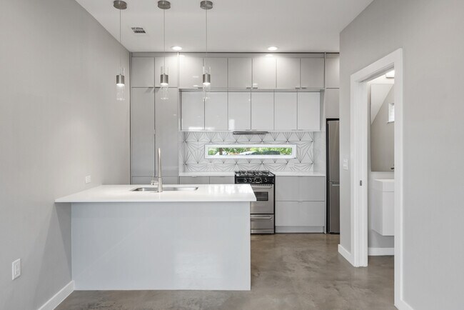 Photo - 2108 Tillery St