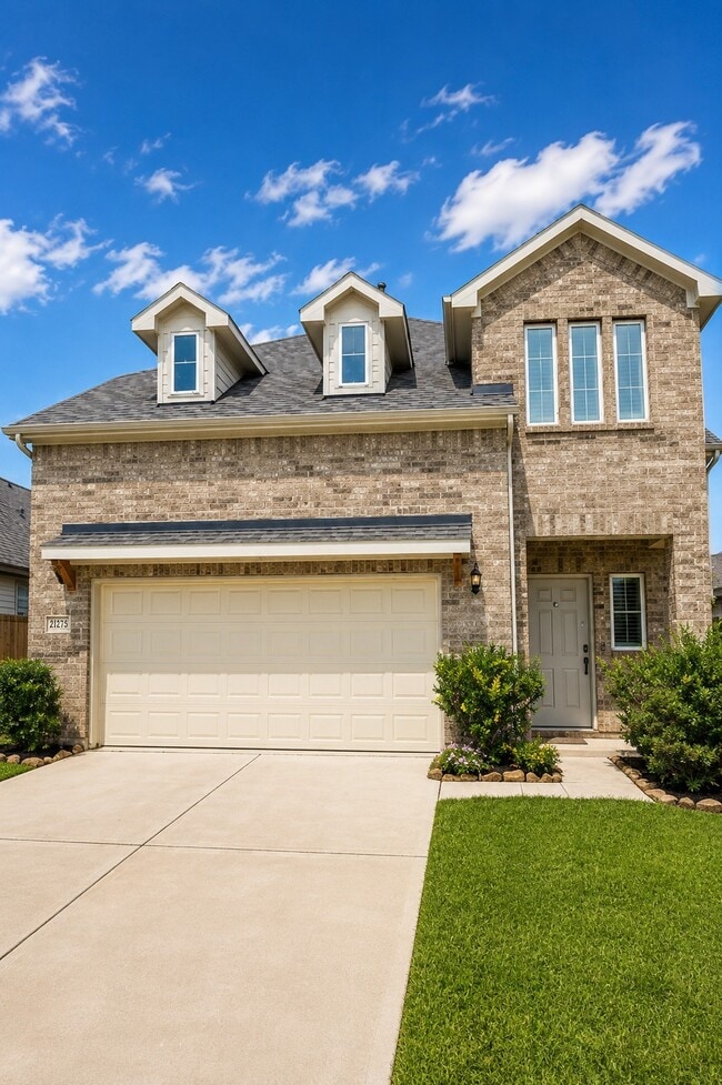 Building Photo - 21275 Catalina Palm Dr