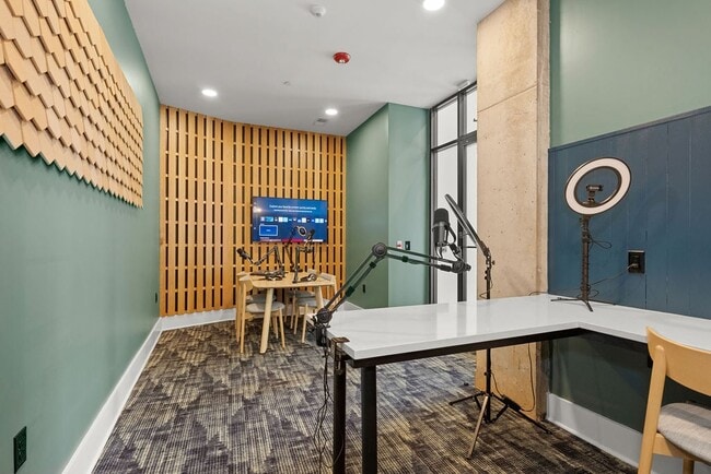 Photo - Alton Mill District