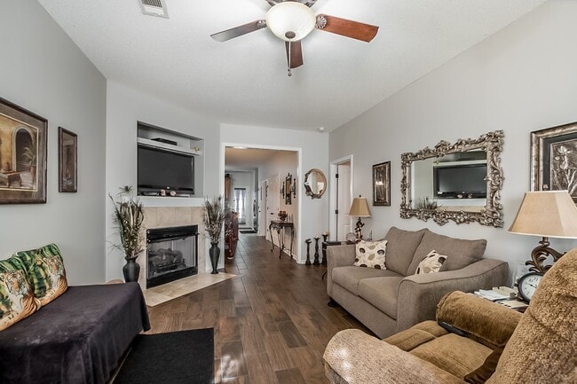 Photo - 3 bedroom 2 bathroom townhouse in Covington Villas