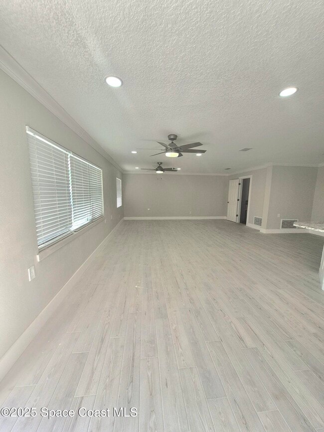 Photo - 58 Moore Ave