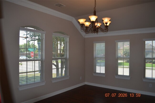 9638 Castlerock Tr