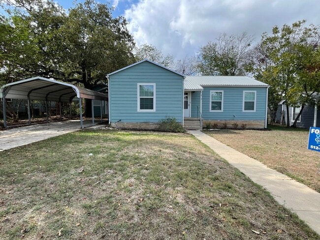Building Photo - 2 Houses! 2/1 and studio together in West ...