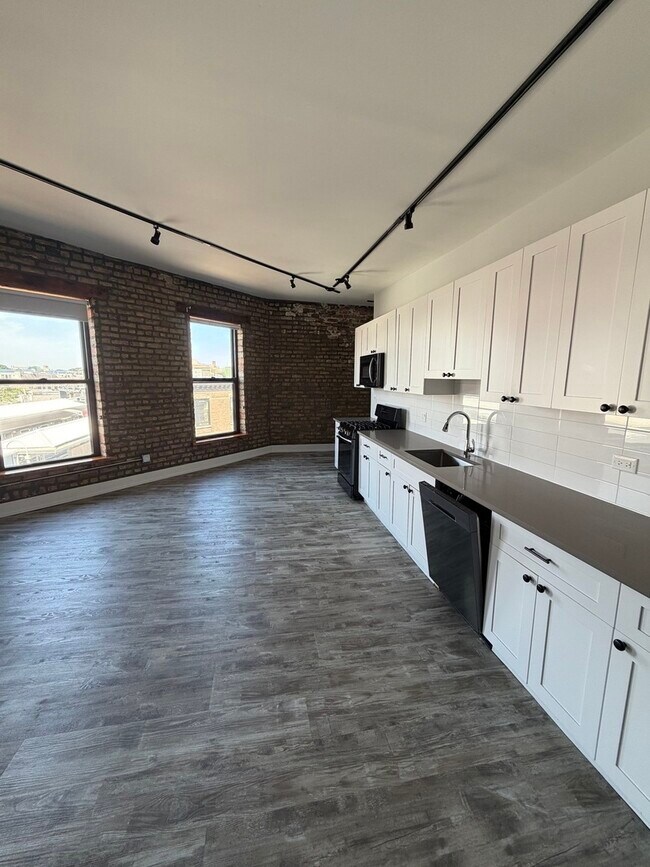 Photo - 1572 N Milwaukee Ave Unit K