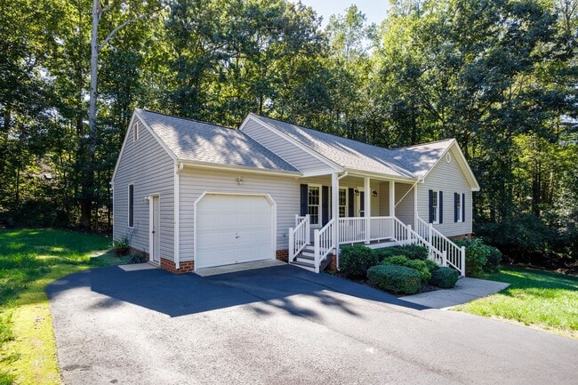 8811 S Boones Trail Rd