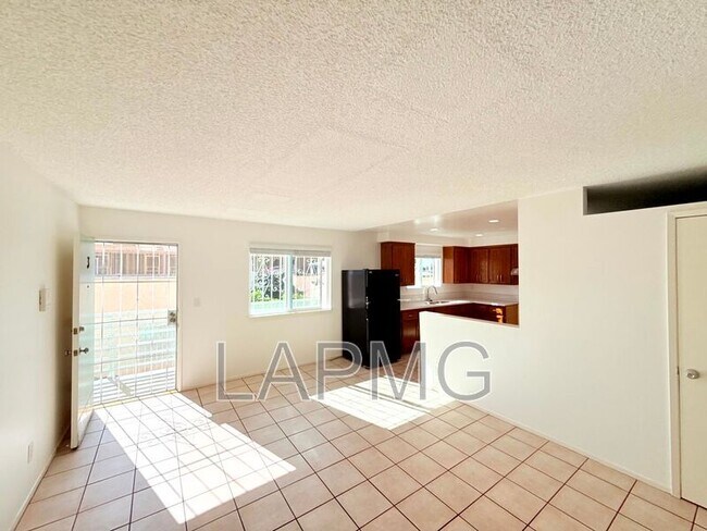 Photo - 207 N Mathews St