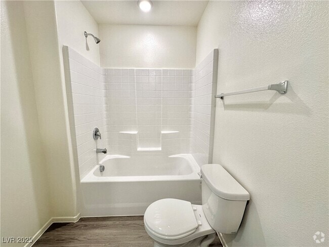 Building Photo - 5003 Chapin Mesa Ave Rental