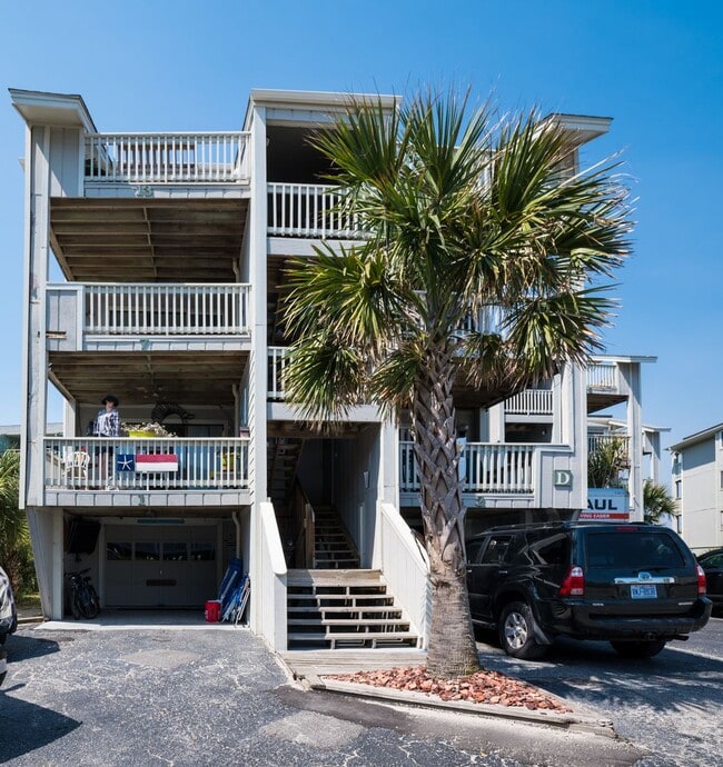 SHORT TERM ONLY The Breakers - SHORT TERM ONLY The Breakers Apartment Unit Out of Office