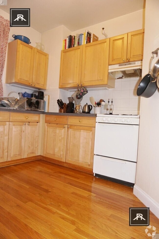 Building Photo - 1 bedroom in Allston MA 02134 Unit 5 Rental