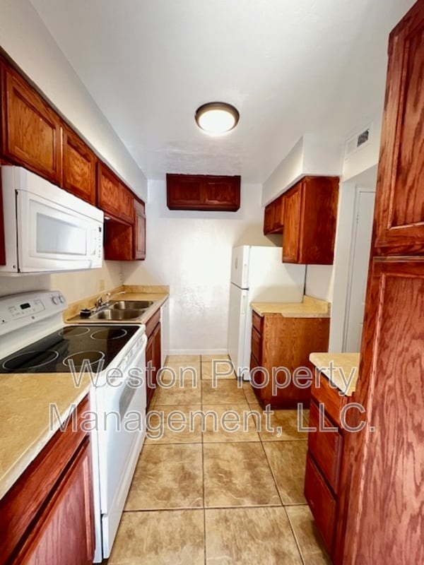 Photo - 6056 Northwest Expy