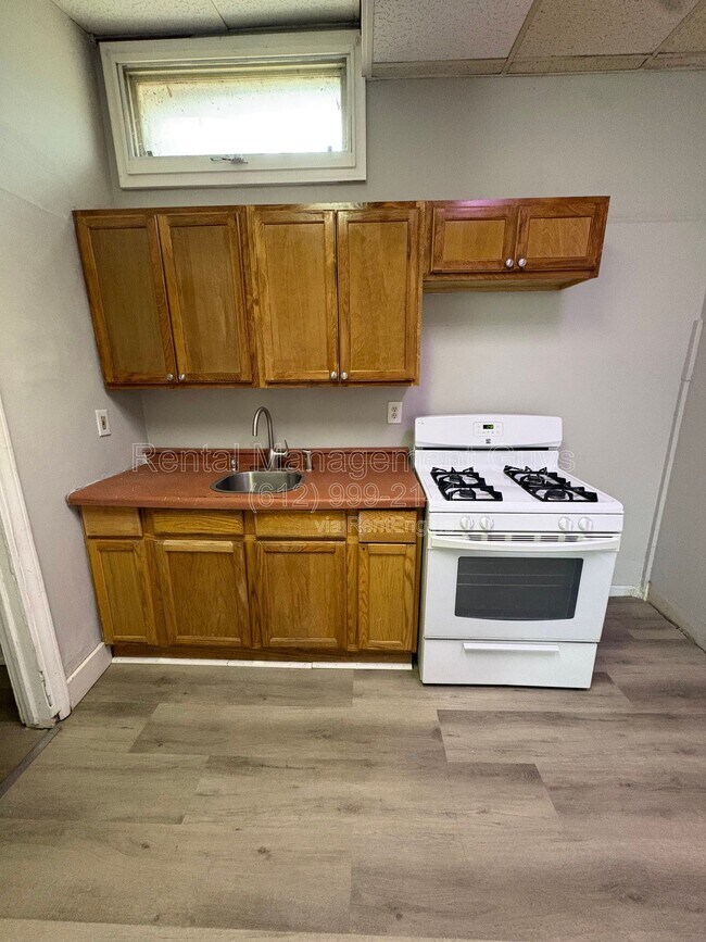 Photo - 531 S Stryker Ave