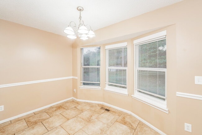 Photo - 5837 Janet Dr