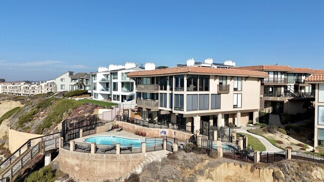 Building Photo - 190 Del Mar Shores Terrace Unit 82 Rental