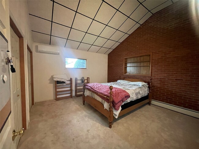 Photo - 1392 Marshland Rd