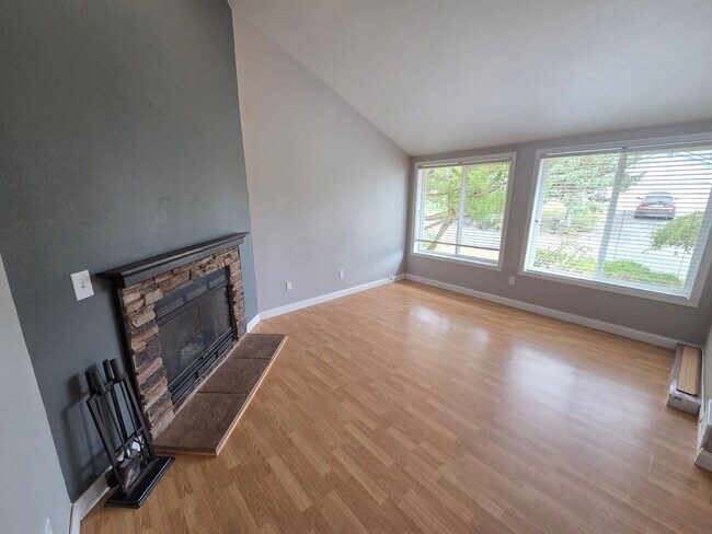 Photo - 4058 SE Empress Ct