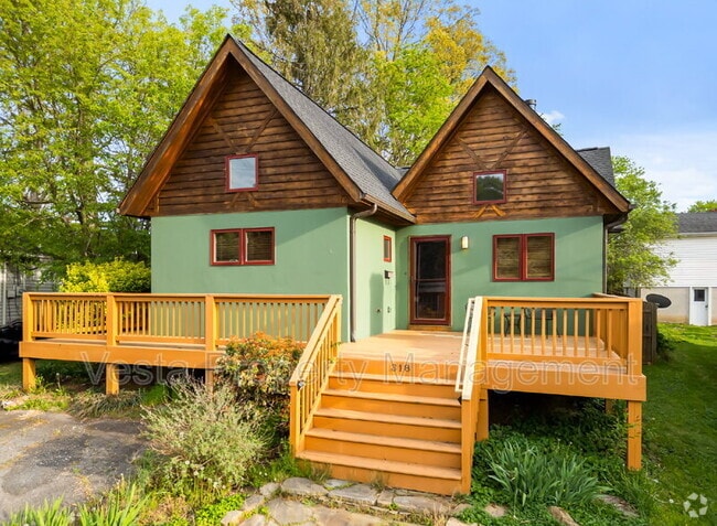Building Photo - 318 Sulphur Springs Rd Rental