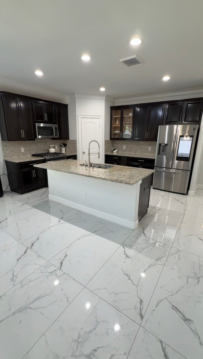 Photo - 1610 City Nights Wy