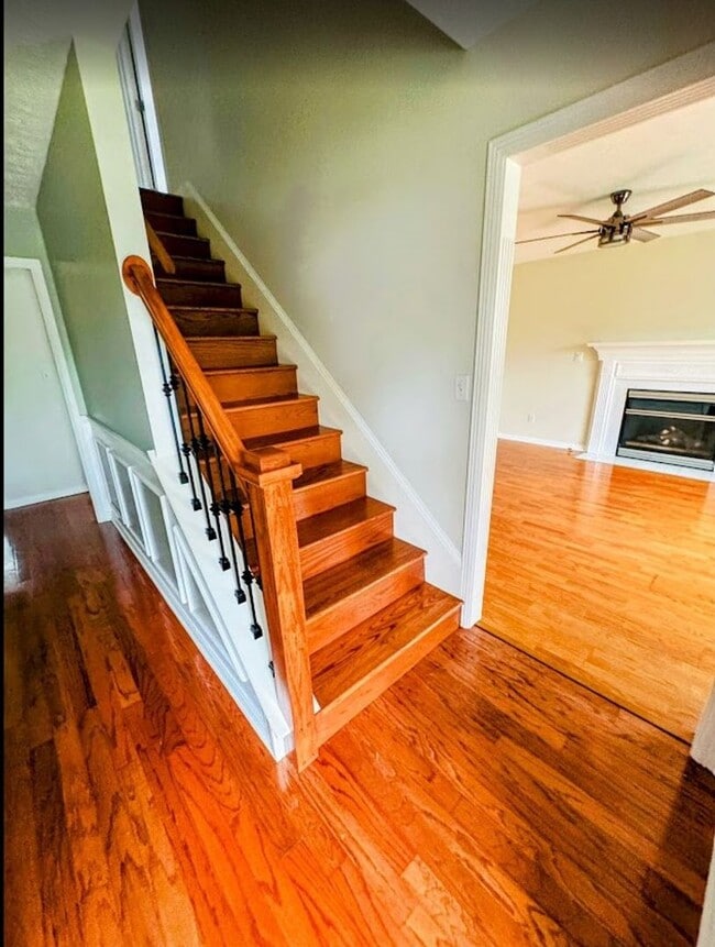 Photo - Beautiful Spacious 4 bed 3.5 bath Family Home