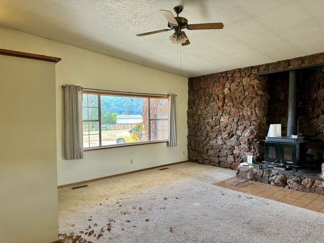 Photo - 3 Bed, 2 Bath Home in Florence w Spacious Yard!