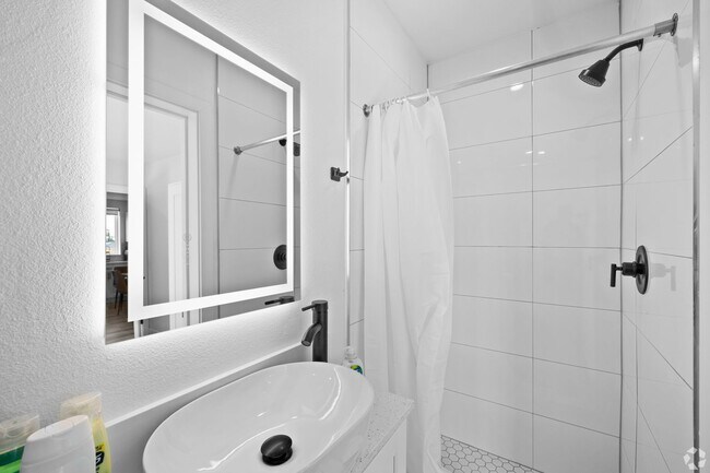 Photo - 3111 Walton Ave