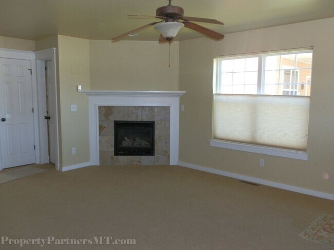 Photo - 4 Bed 2.5 Bath house