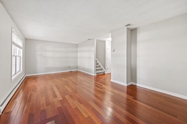 Building Photo - 180 Gorman St Unit 180