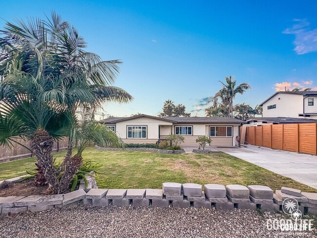 Photo - Coastal Charm Meets Modern Living in Beautiful Encinitas