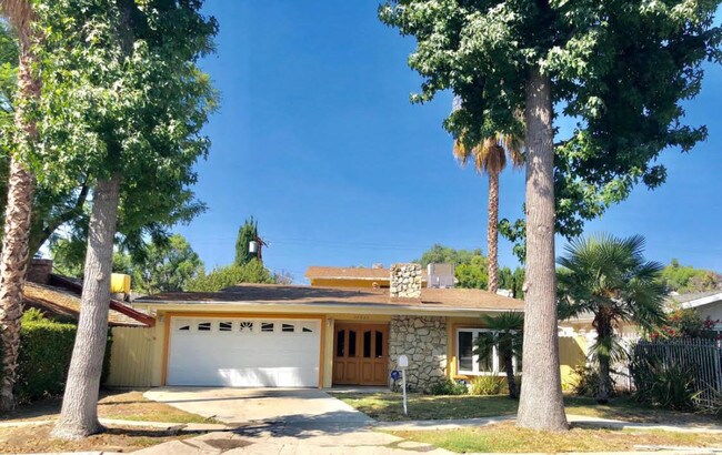 Photo - 20923 De La Guerra St