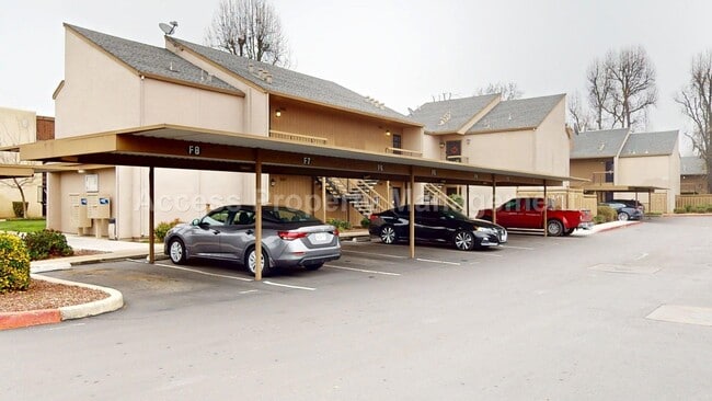 Building Photo - 2900 Andre Ln Unit 237