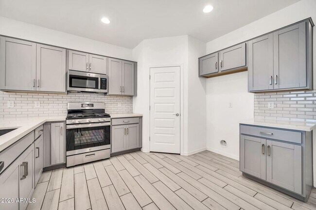 Photo - 8830 W Pasadena Ave