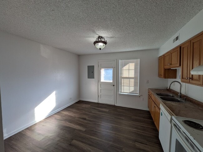 Photo - 3 Bedroom 1.5 Bathroom Hampden Neighborhoo...