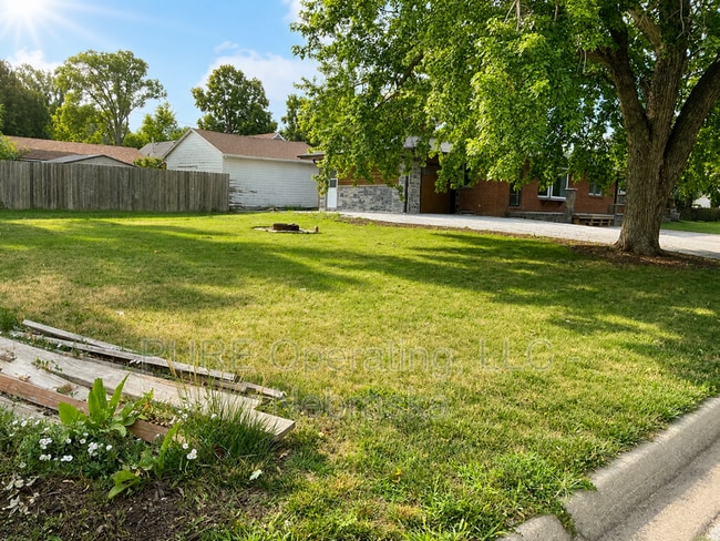 Photo - 3500 N 60th St