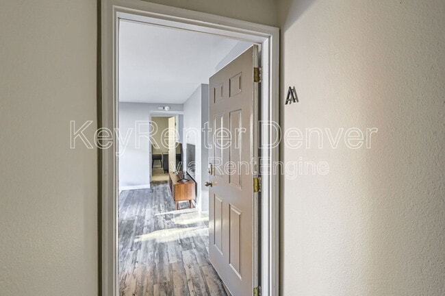 Photo - 2445 Lawrence St Unidad A