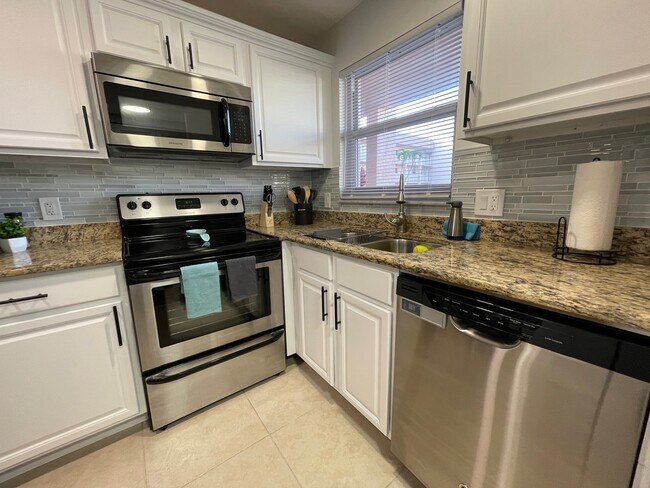 Photo - 170 Turtle Lake Ct Unit 103
