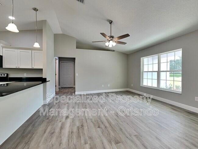 3149 W Fairbank Dr