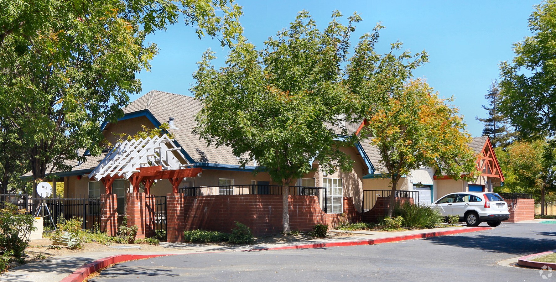 Photo - Humphrey Place