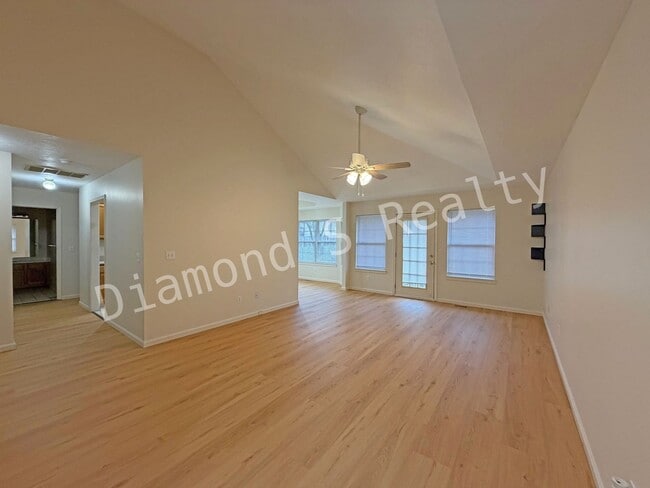 Photo - 2 Bedroom Duplex in Nixa Available!!