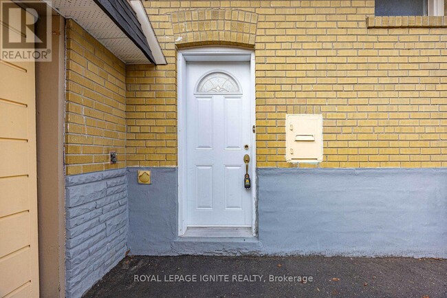 Photo - 61 Jarwick Dr