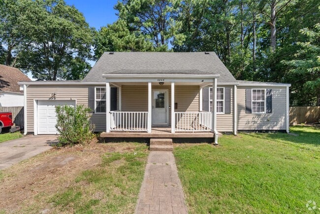 Building Photo - Charming 3-Bedroom Home for Rent in Norfolk!