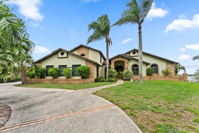 1589 Mary Ln