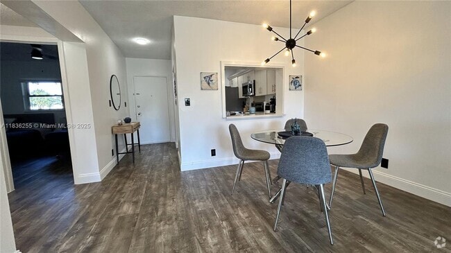 Building Photo - 4117 Bougainvilla Dr Unit 210 Rental