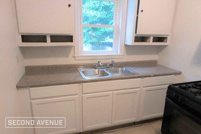 Photo - 2551 Arlington Ave