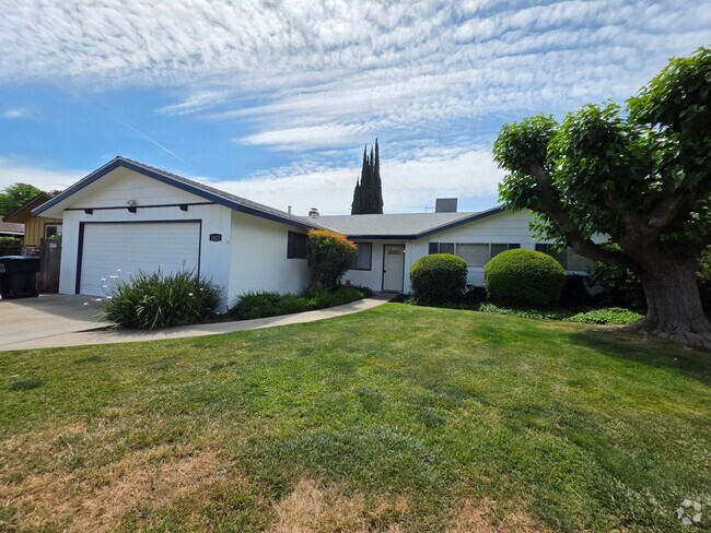 Building Photo - 1423 W Cambridge Ave Rental