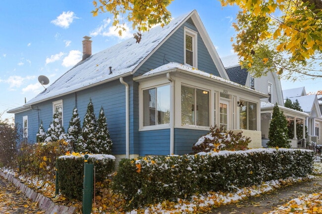 Photo - 331 Granby Rd